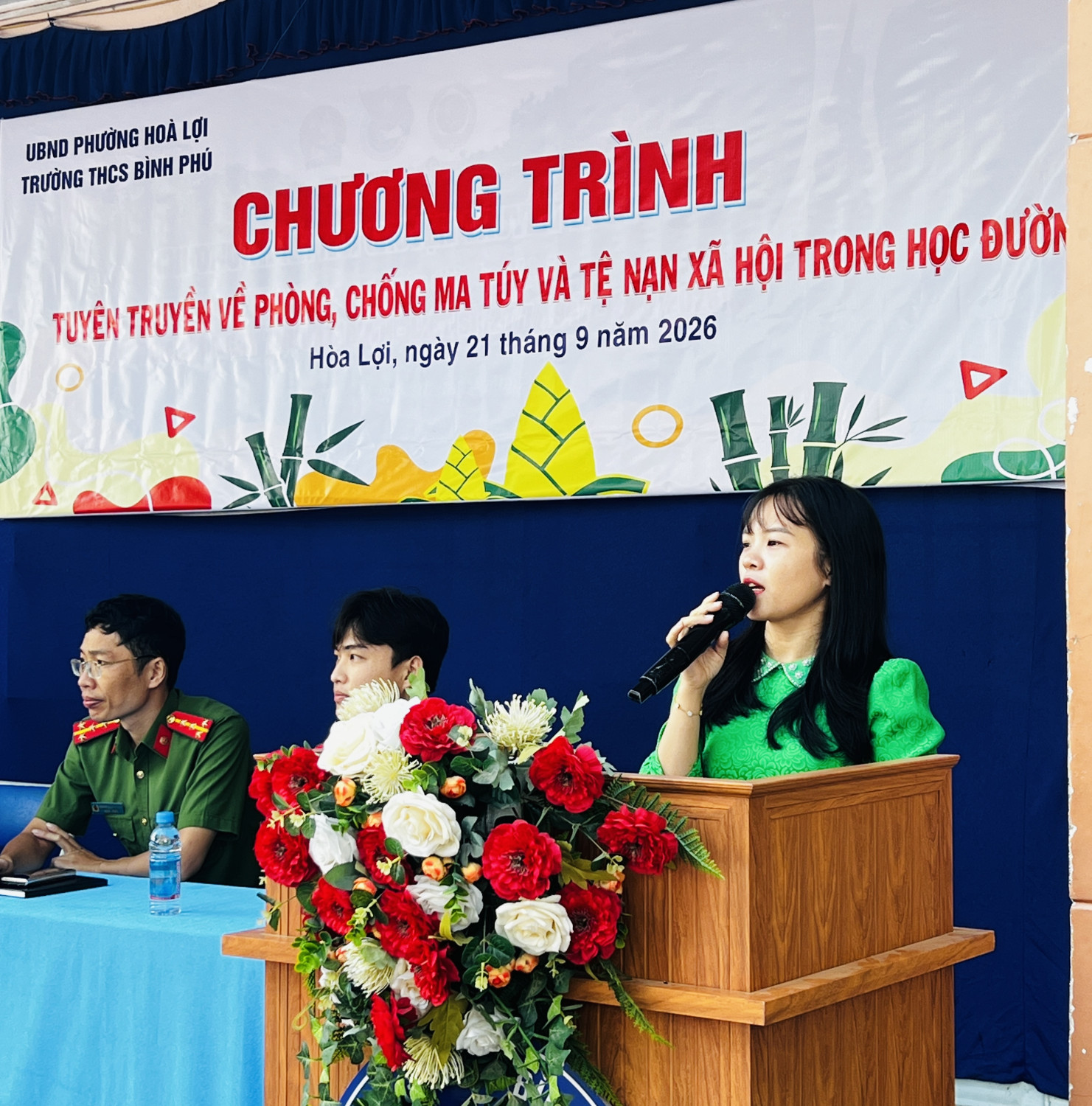 TRƯỜNG THCS BÌNH PHÚ TỔ CHỨC TUYÊN TRUYỀN PHÒNG, CHỐNG MA TÚY VÀ TỆ NẠN XÃ HỘI HỌC ĐƯỜNG